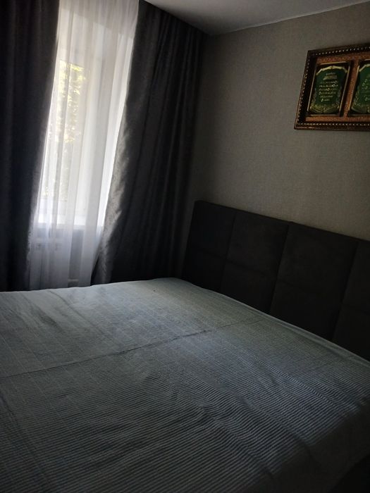 Продам кровать двухспальную.
