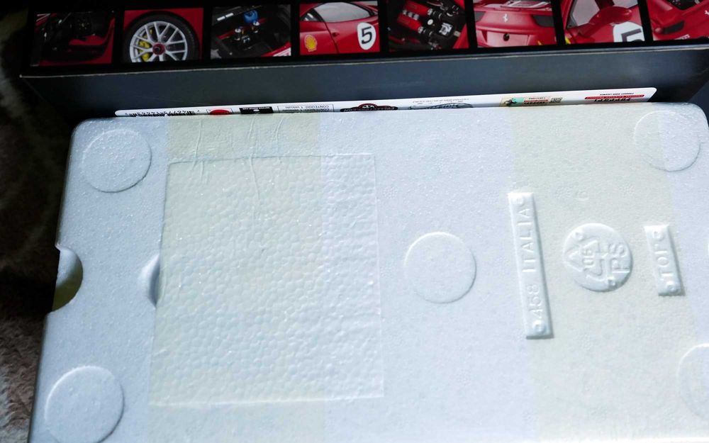 FERRARI 458 Challenge (Elite) 1/18