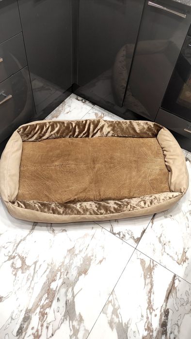 Лежанка для больших собак. Лежак