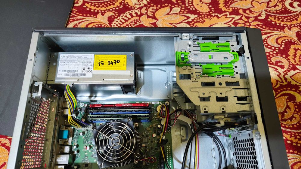 Vand Fujitsu Esprimo E85+ , i5-3470 , 16Gb ddr3 ,  NVIDIA QUADRO 2000