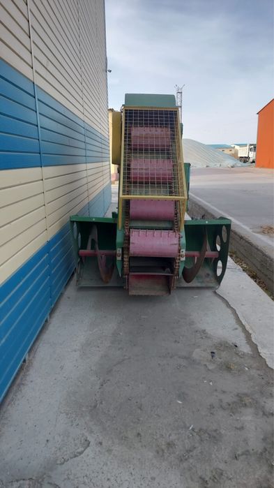 Электрический зернопогрузчик