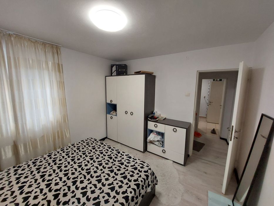 Vând apartament 2 camere