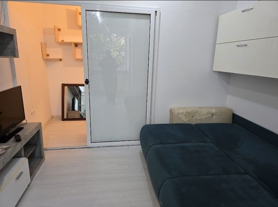 Inchiriez Garsoniera Nicolina  persoana fizica