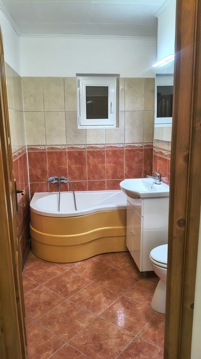 Apartament 2 camere str. Lacramiorei