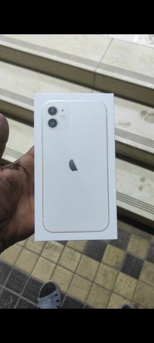 IPhone 11 новый коробка документов