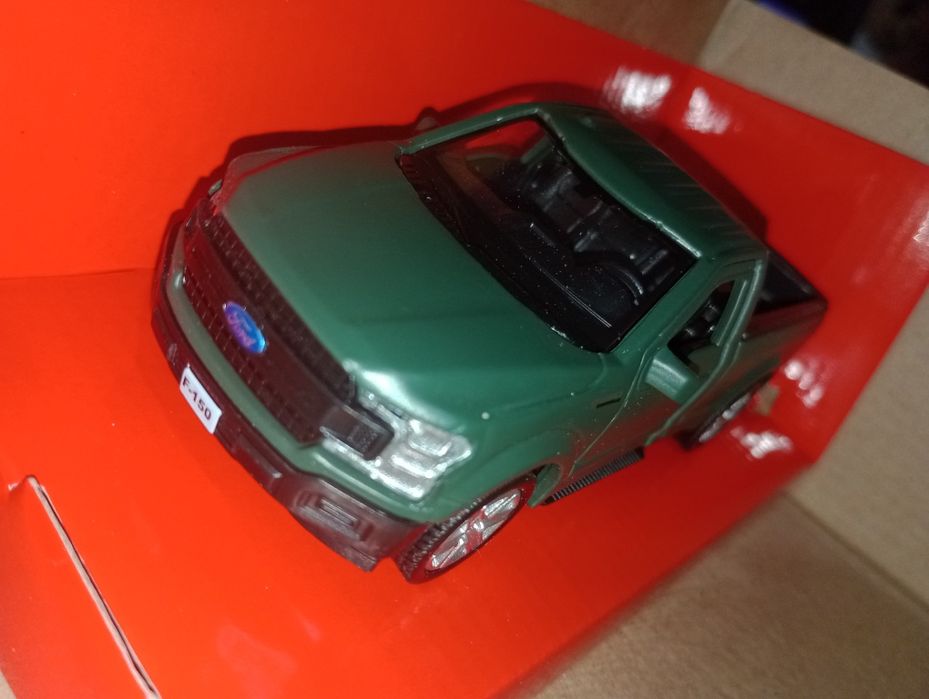 Модели машин 1/32. Green