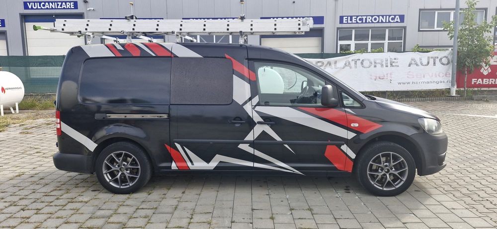 VOLKSWAGEN Caddy 2013 — imagine 3