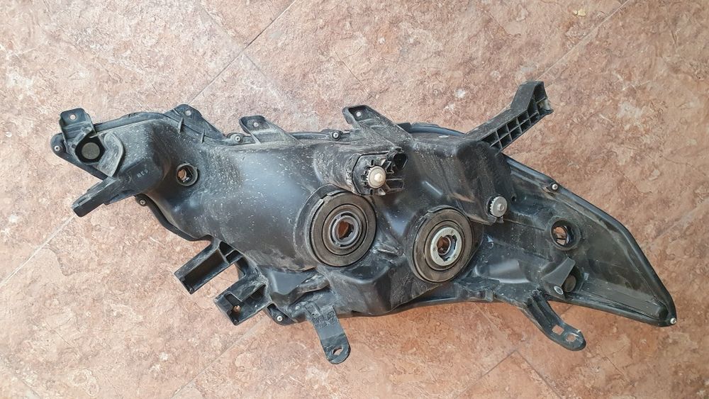 Продам фары на Прадо 150