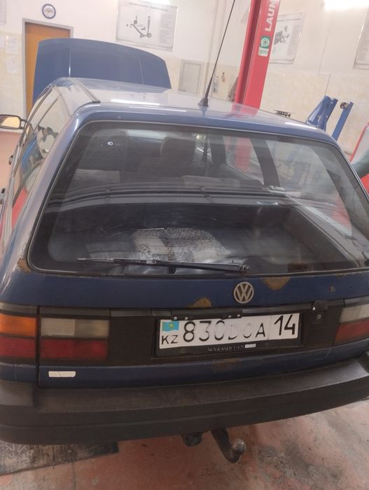 Автомобиль "фольксваген". Пассат.