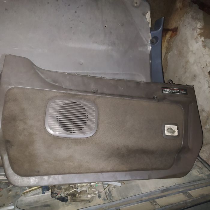 Тойота эстима люсида