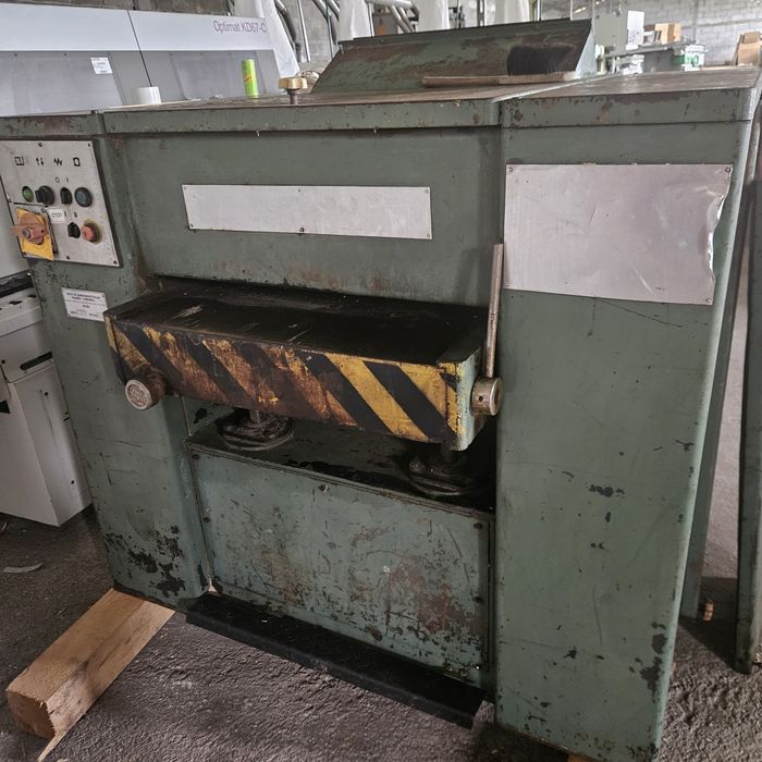 Щрайхмус 610 мм.4 бр.ножове главен мотор 7,5 kw.