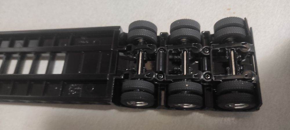 Колекционерски модел мащаб 1:50