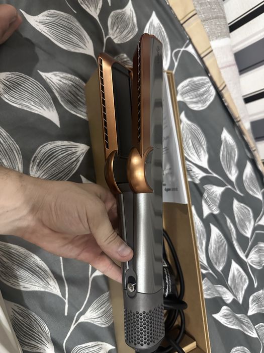 Dayson airwrap va Dayson airstrait original malaysiya