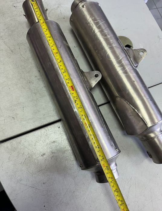 Оригинални гърнета / ауспуси за мотор на Arrow