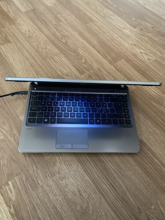 Laptop Hp ProBook display 13,6 inch,Windows 10,4gb ram functional cu i