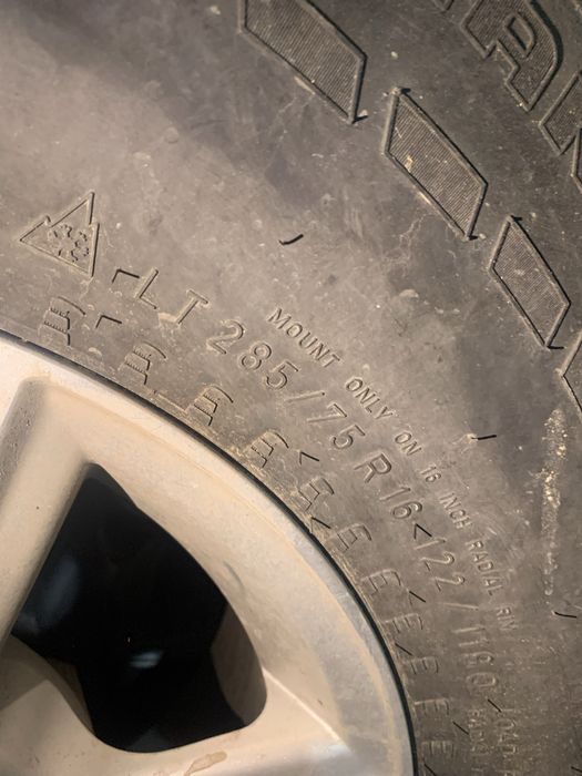 Резина с дисками 285/75/16