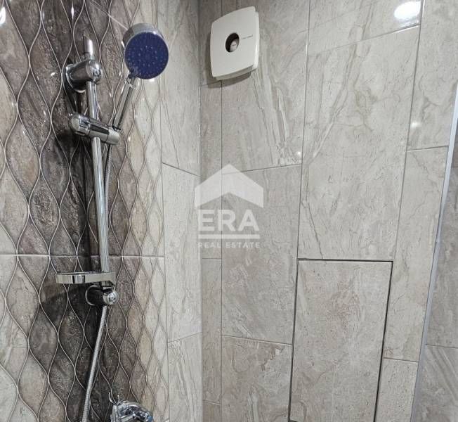 Двустаен апартамент в ж.к. Славейков с отлична локация!