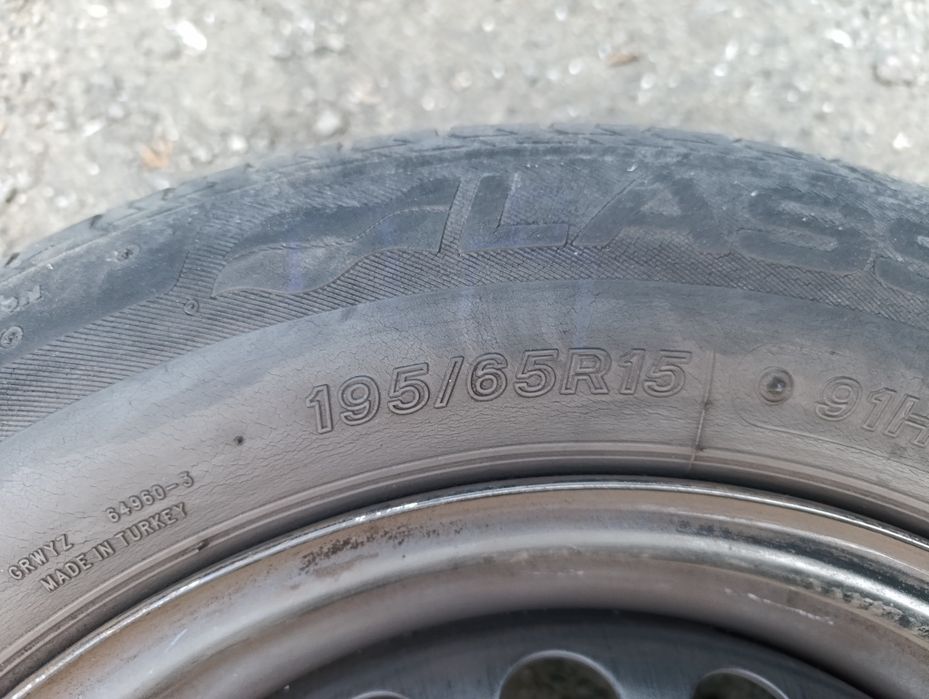 Джанти с гуми 195/65/15  междублоковото 5х114.3