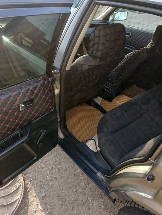 Audi B3 sedan 1989. ob1.8л бензин