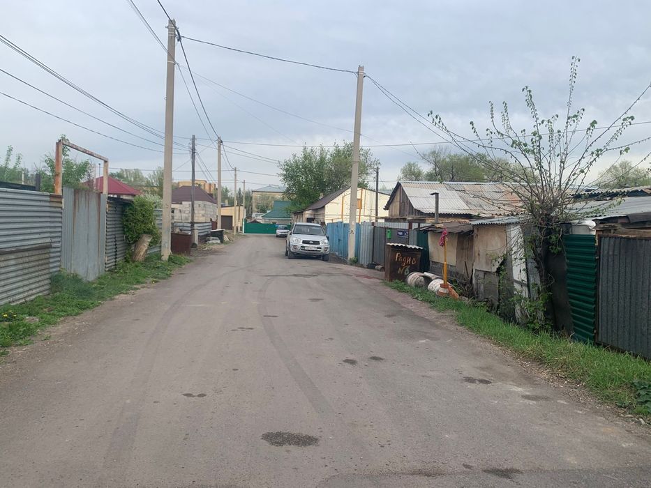 Продается  дом, с отдельным участком