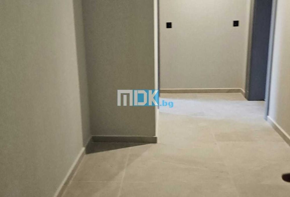 Продава се Двустаен апартамент в Пловдив, Остромила - 70 кв.м за 720 €/кв.м - Снимка #11