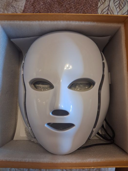 Vând mască Led Beauty