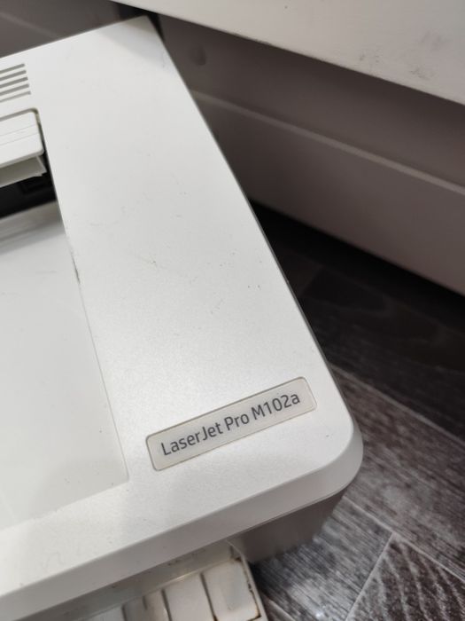 Продаю HP LaserJet Pro M102a