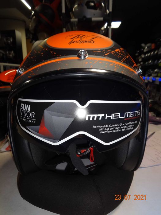 НОВО! Скутерски каски MT Helmets Le Mans скутер мото мотор