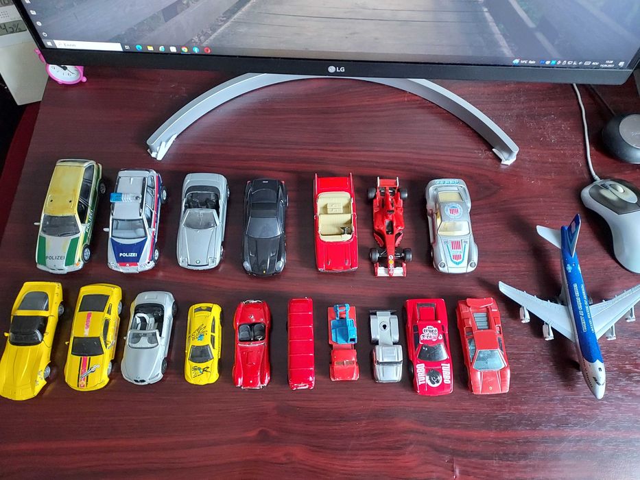 Masinute,machete,din metal,pt. colectie