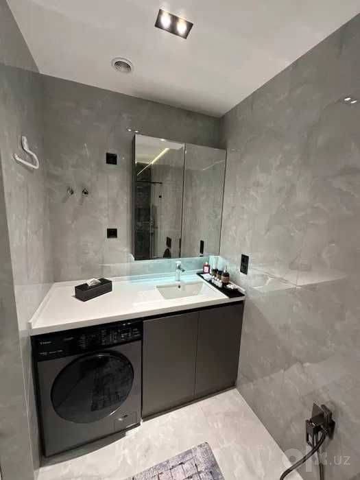Modern 2-bedroom apartment for a family in NRG U Tower