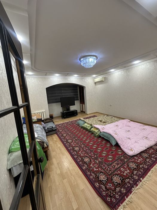 Аренда Лабзак ц12 3/4хона 550 долл оила болла кизларга Акуратний одам