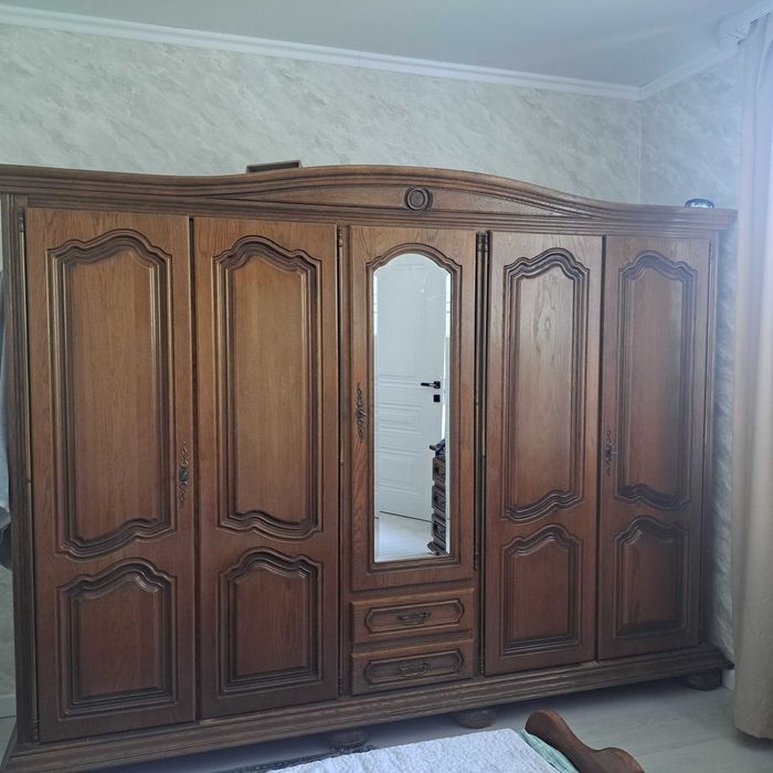 Спальный гарнитур