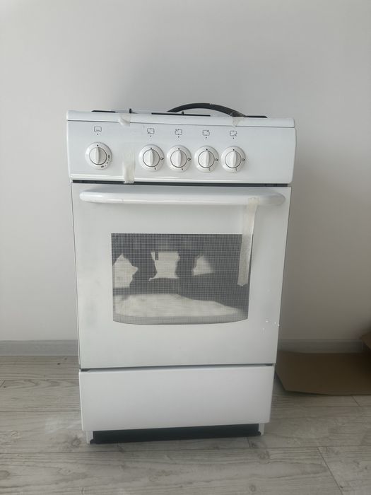 Продам газовую плиту