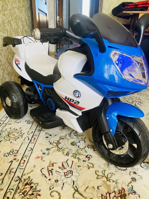 Продам матоцикл игрушечный