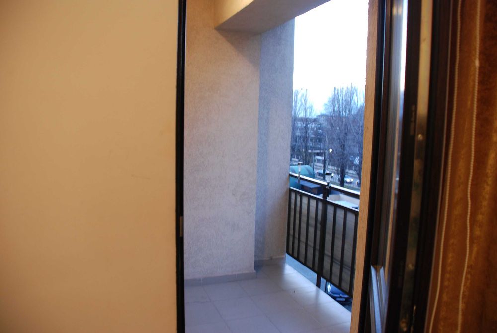 Garsoniera de Inchiriat/Metrou vis -a-vis/Leonida/Proprietar/Sector 4