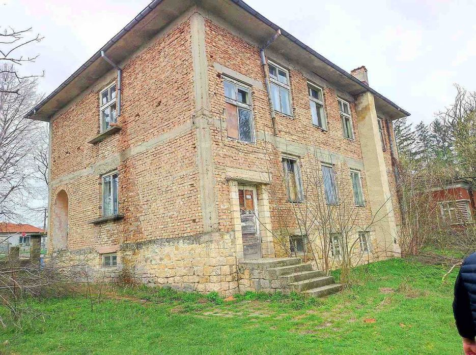 Продава се Къща в с. Сини вир, Област Шумен - 450 кв.м за 178 €/кв.м - Снимка #1