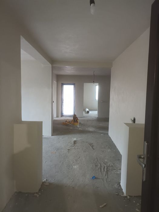 Amenajari interioare si exterioare,Gresie,Fainta,Parchet,Tencuieli,