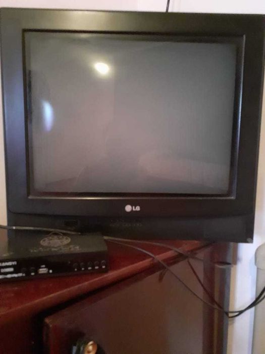 Продам не новый телевизор