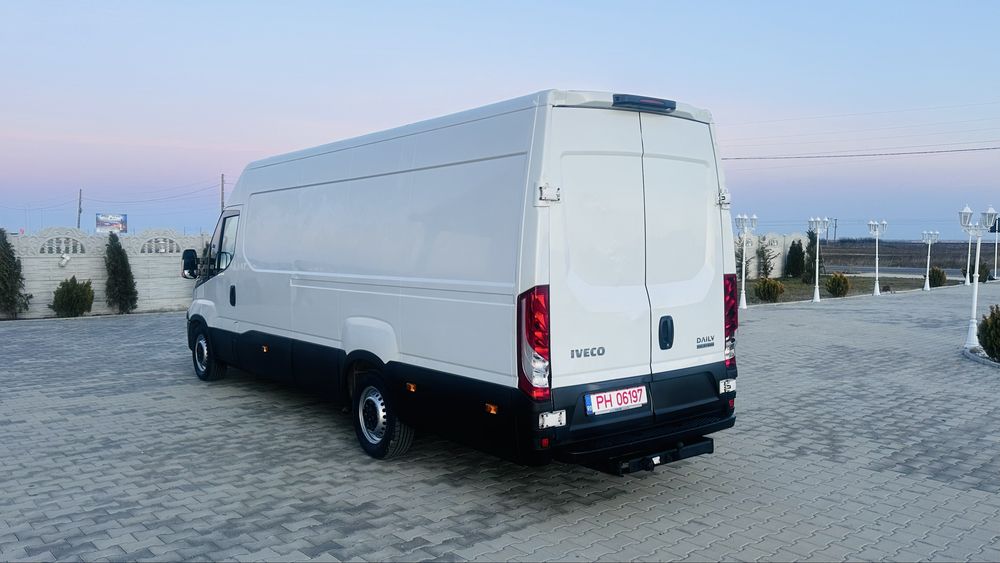 IVECO DAILY 35S14 HI MATIC 2.3 DIESEL-146000 km reali unic proprietar de noua