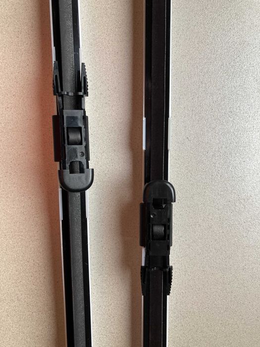 Чистачки Valeo Silencio VF946