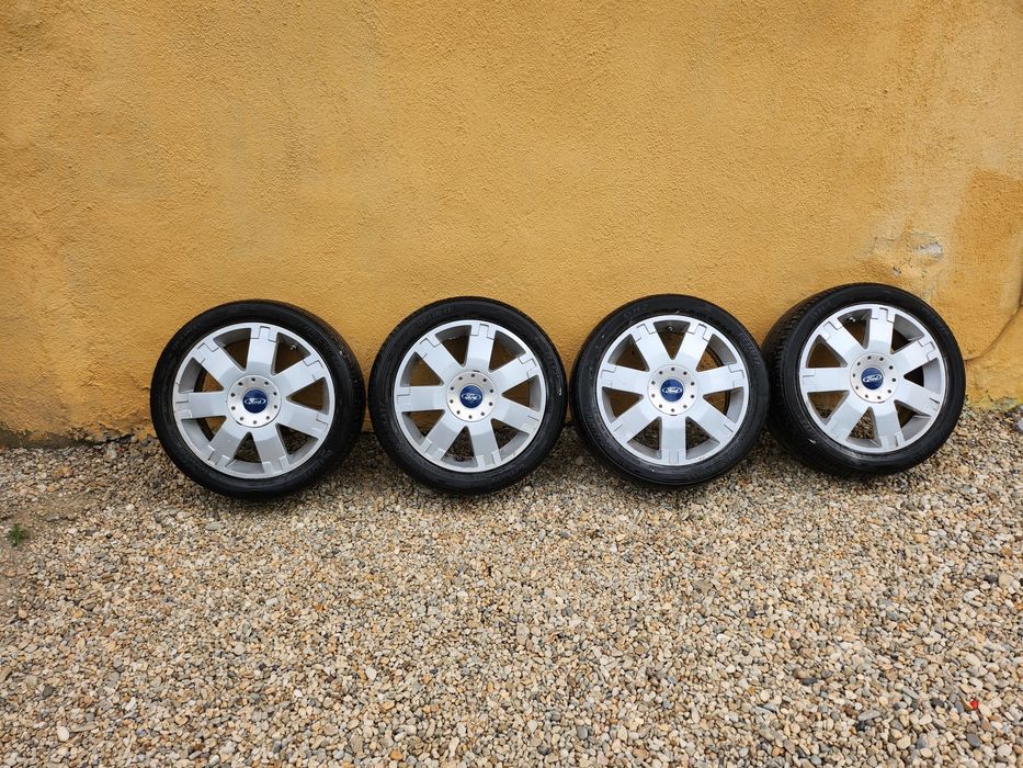 Vând jenti ford r17