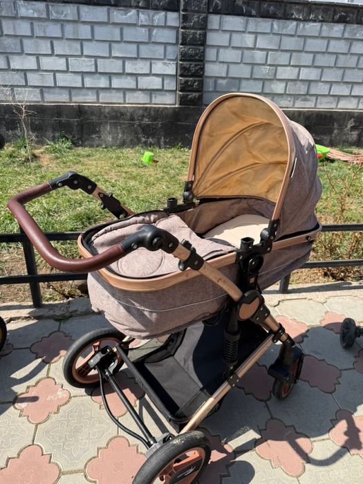 Детская коляска идеальное состаяние