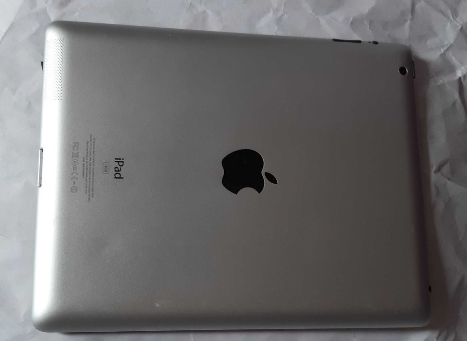 Apple iPad 3 16GB WiFi А1416 Ударен (Счупен) за части