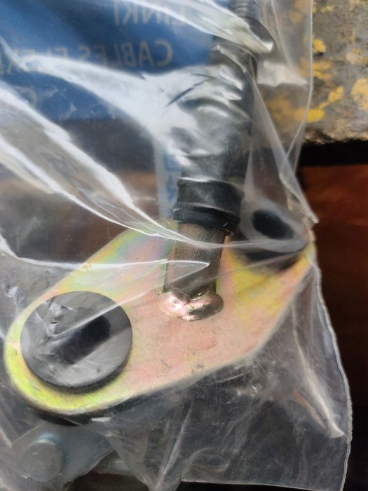 Mazda 323 старушка  трос сцепления