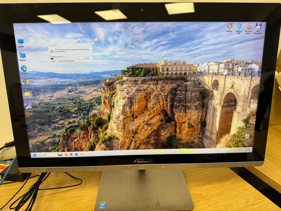 Asus All-in-one PC ET2321I, 23inch, i5-4200u, 8gb ddr3, 128ssd+1tb hdd