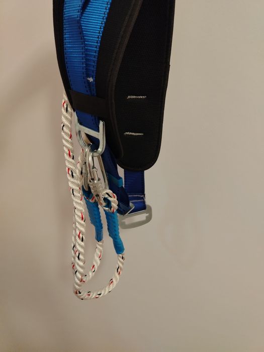 Страховчный пояс новый 10к