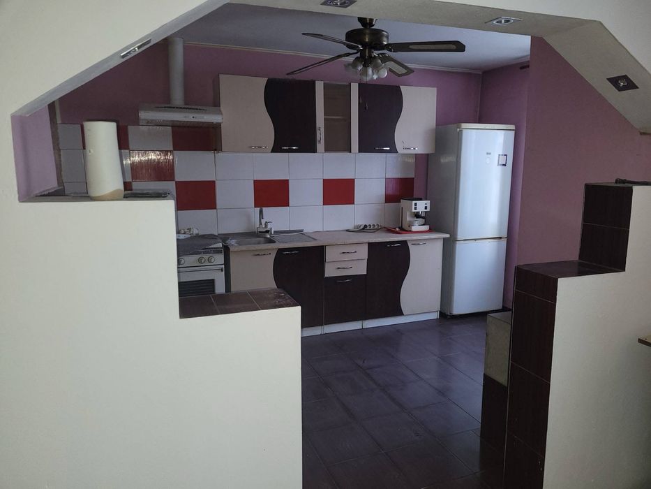 Apartament cu 2 camere, bloc renovat in 2025