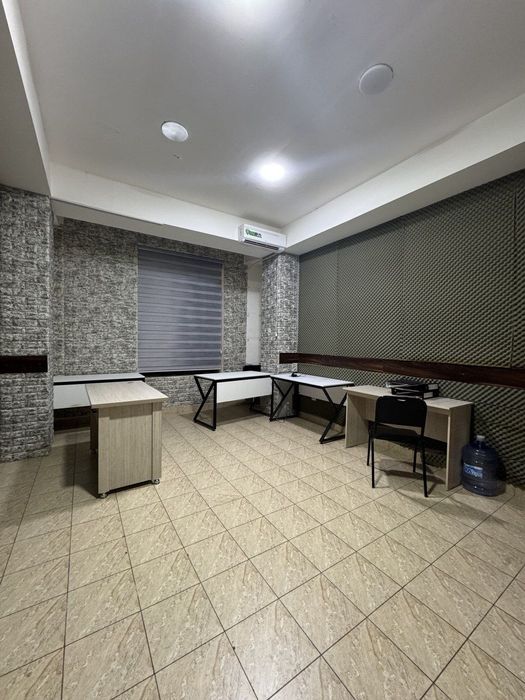 Ул.Нурафшан. Сагбон Сдаётся офис 24м2. 250 у.е