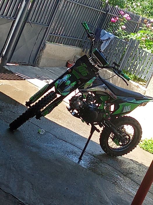 Vând jrh 125 CC  2600 lei neg