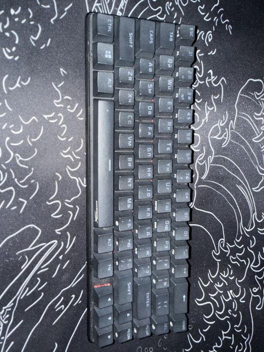 Продам клавиатуру